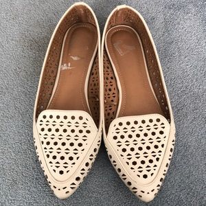 Cutout flats